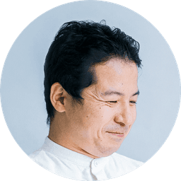 関山 隆介