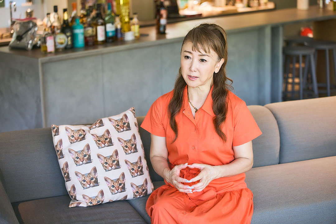東ちづるさん